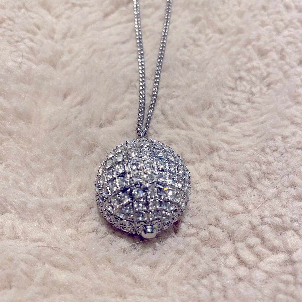 Long necklace